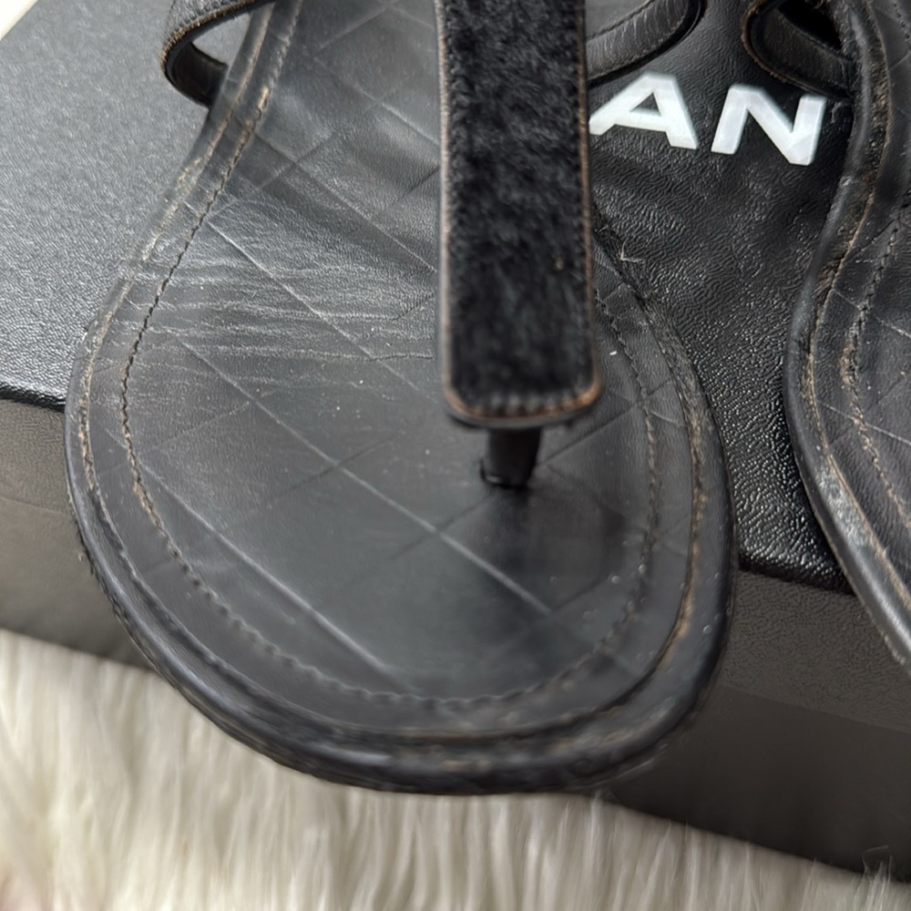 CHANEL Interocking CC Logo T-Strap Sandals - Picture 6 of 16